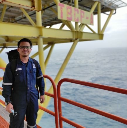 boi304's profile picture. injiniur | jabatan amal | anak soleh