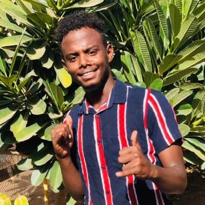 Temo41284892's profile picture. بعرف إنو طريقتي غلط بس شعوري صحيح كتير🍃💛 #رغم_كل_شيء