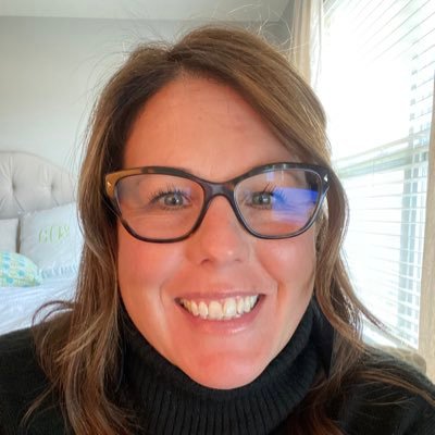 deleeuwc's profile picture. Mother, wife, teacher, LEO Coach,galileo leader,learner,educator #sparty #findingmyjoy