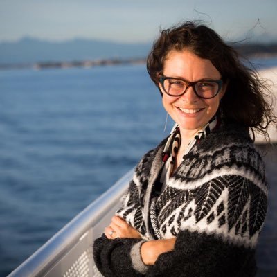 Postdoc @UVicENVI | Applied environmental social scientist 🐟🦈🐋 | Arctic 🇨🇦 | she/her #ConSocSci #EnvSocSci #MarSocSci