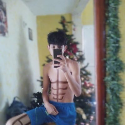 Coffe-Drinker ☕ Gym, Crossfit and TV-Shows addict 👊 🎬 IT guy 📺 Hakuna Matata...