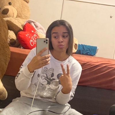 randi31478593's profile picture. Finneytown High School🎓 2023 🏀 Midwest Takeover