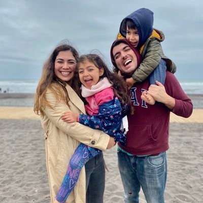 thegrinx's profile picture. Curioso, soñador, alegre, dinámico.