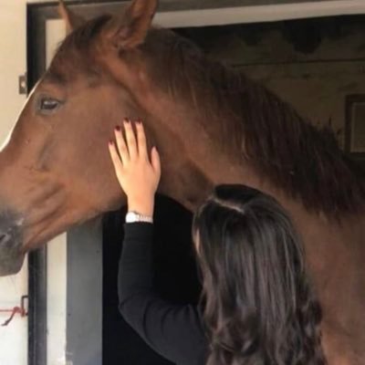 mnerh4_'s profile picture. 