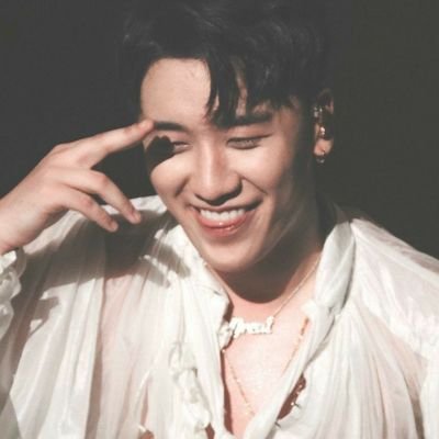~ I'm here to make you smile and give faith. @Forvictori loves you and is proud of you no matter what, thank you for not leaving him and keep supporting 💛