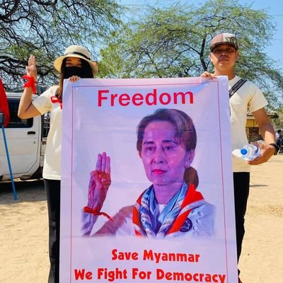 Yati Pwint Phyu (Engr)
BE Civil(TU Meikhtila) 
We Stand With Daw Aung San Su Kyi