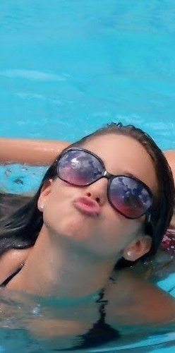 '-'... odiar é facil, dificil é amar e conviver com as diferenças .
http://t.co/BMPPdQScza