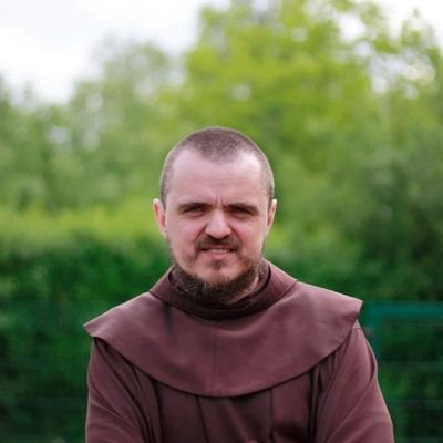 Franciszkanin lub Brat Mniejszy, Prezbiter/Kapłan Kościoła Katolickiego. Kocham góry, pracę pedagogiczną. Chcesz abym poruszył jakiś temat napisz na tytusofm/at