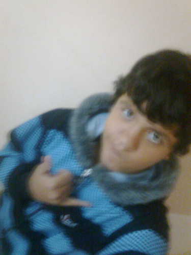 ledion747's profile picture. Tipow:Eu briso pra carai com meu amigos,curto elotronica e rock,gosto de pessoas que me compreendem e que me completem,so kro mostrar ao mundo o meu valor.HAHA