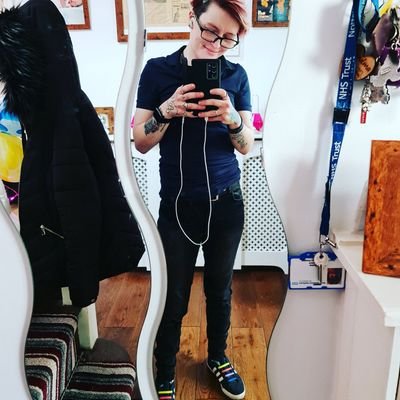 Ellie2T's profile picture. 