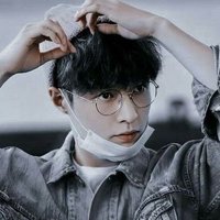 «حبس‌شده‌درسیاه‌چاله‌گونه‌لی»(@risa_exol) 's Twitter Profile Photo