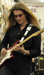 RichRoger's profile picture. Musician, solo artist, session guitarist, clinician & teacher.  NY Rangers Fan