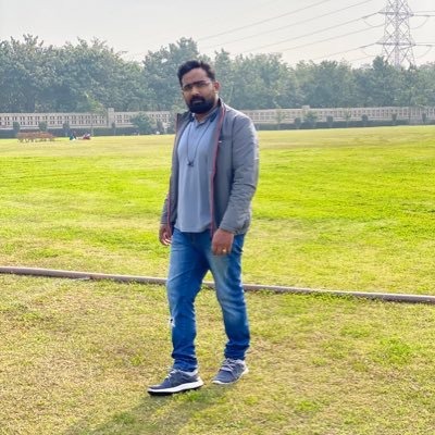 saurabhsinghdb's profile picture. Only way to live the life is to help others and please youself