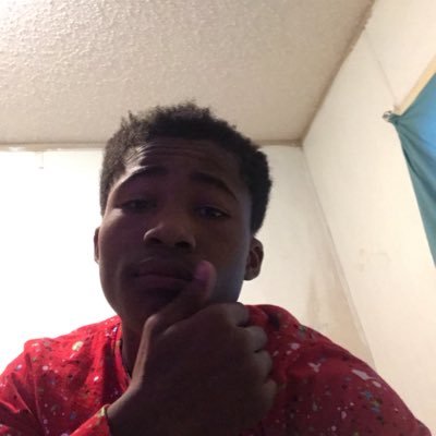 349 subs and growing Hi my name is dontavon I do YouTube and to to play video games I’m 15 in high https://t.co/XqRm2g9dET