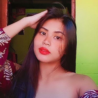 Sarahbeli3's profile picture. Go with the flow🍂