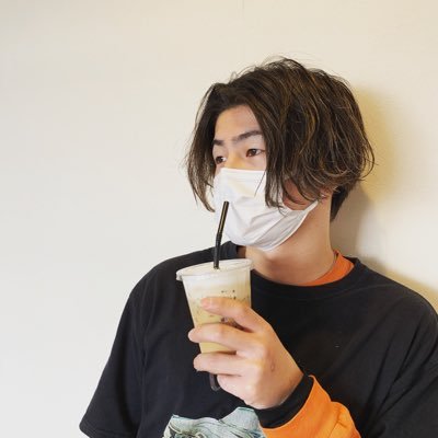 r_hsgw_1's profile picture. 美容師