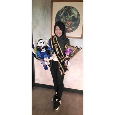 Usnul_Khatimah's profile picture. The fastest way to make your dreams come true is to wake up. ✊

📷 : husnulkhatimah_
👻 : husnulkhtmh97