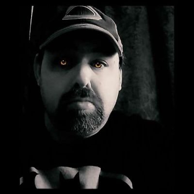I am a gamer XBOX One player and I am a Cannabis grower a beginning Cannabis grower I love Horror movies Go foller the #GOREgousGirls