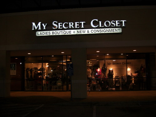 MySecretClosetD's profile picture. Been in the fashion business for 15 years, and it never gets old! I deal with new and consigned women's clothing, shoes, handbags, jewelry and so much more!