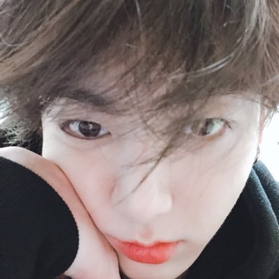 posting boyfriend jungkook looks daily• they/them