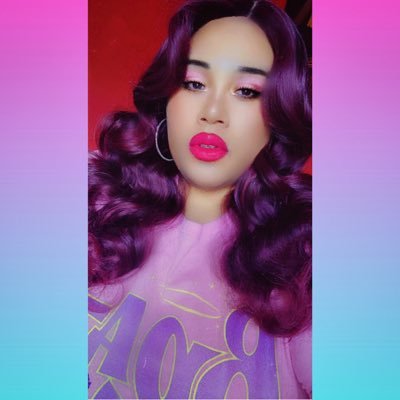 I'm a visionary/creative Indigo Child 🌻 Who loves dancing, fashion, art, weird stuff, music, tarot cards, Marilyn Monroe, & Michael Jackson. GOOD VIBES ONLY 💖
