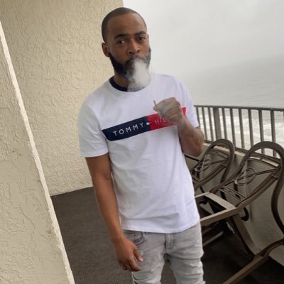 Father of 2 boys . straight outta da 9 #RIPPrime #508Upt 🎸⚡️