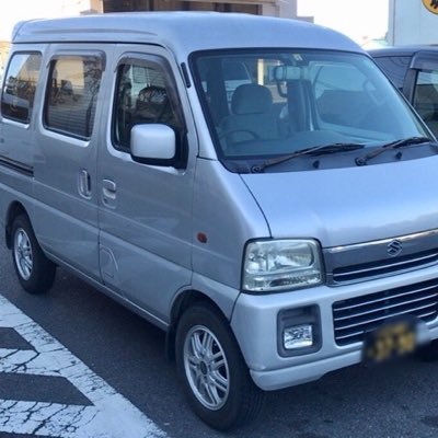 軽貨物車で人々の快適な生活を！スーパーやショッピングモール商品を運びます！積極的な安全管理QA活動で安全第一がモットーです！ご依頼があれば、その他軽貨物で運べる色々なものを運びます！大手企業様から個人の方まで、お仕事のご依頼、ご相談DMお待ちしております！ よろしくお願いいたします！