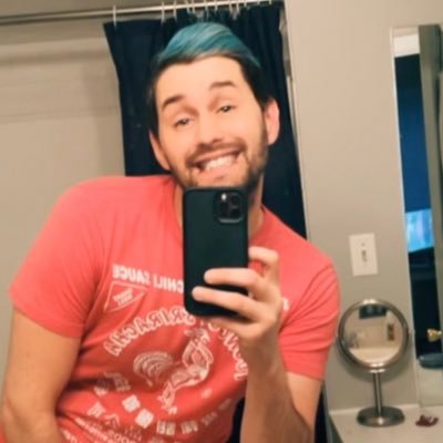 Twitch streamer, mod, follower and viewer just trying to spread love and positivity.