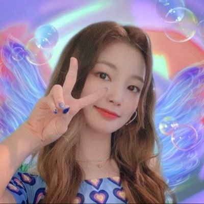 hyulovr's profile picture. 22 - May 28,2001 ! twitter let me breathe in peace and don’t lock me challenge