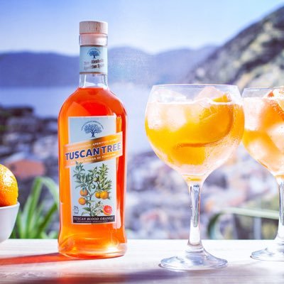 A beautiful 0% Non Alcoholic Aperitivo. Just mix with soda for a perfect Italian Spritz...made with real blood orange and Italian sparking wine. No alcohol
