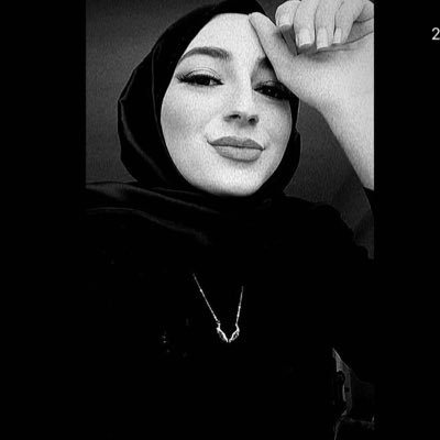 yuceelllmervee's profile picture. Başımm ağrıyooo