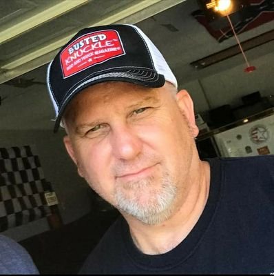 old soul trying to be new lol. loves bikes 🏍️& and motorsports. ice hockey. support Tampa bay lightning, and the buccaneers.