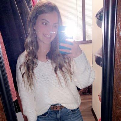sarazimmerman93's profile picture. 