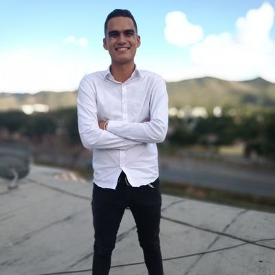 Secretario Juvenil Seccional @jad_caracas
Estudiante de Geografía e Historia #UPEL 
Estudiante de Comunicación Social #UCSAR
Director Fundación @educaenredve