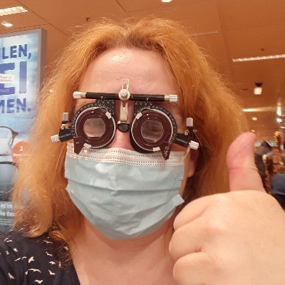 KatinkaInBerlin's profile picture. Bekennende Dadaistin und Feministin. Bilingual Hundelover