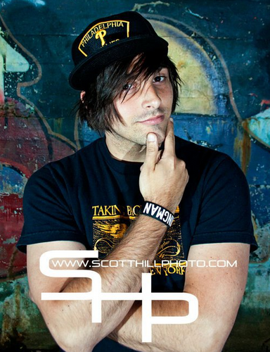 I'm Aaron. People call me Stache, but I answer to anything. I play Bass for So Long Arletta. Follow us @SoLongArletta
