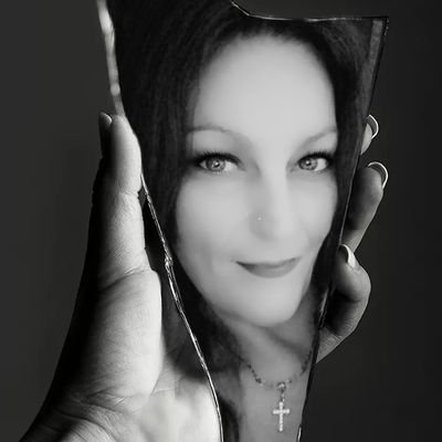 Lie24222297's profile picture. Fun...adventures