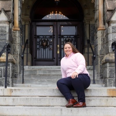 SarahBennett_18's profile picture. 