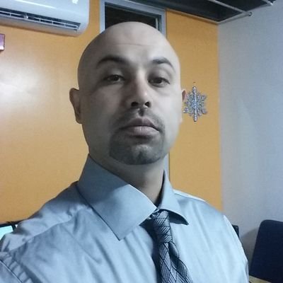 MigealvrzSmiley's profile picture. 