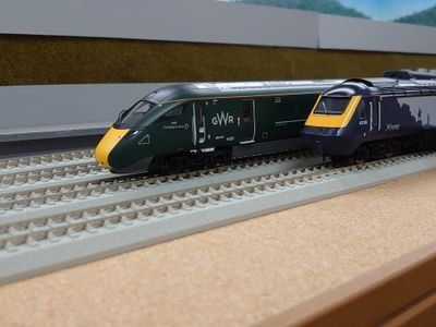 kichitetu800's profile picture. 無言フォロー失礼します。
鉄道模型が大好ききな人です。

日本型、英国型、欧州型、N、HO、いろいろやります。
模型メインですがたまに乗り鉄レポもします。
ゆるーい感じてやっています。