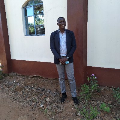 simon_fab015's profile picture. Public manager||political blogger||love poet||video grapher