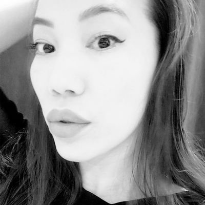 laetitia 40 ans fraîchement divorcé ici pour m'amuser de préférence avec des hommes plus jeunes je suis tres soumise et m occuperais de vous comme un roi