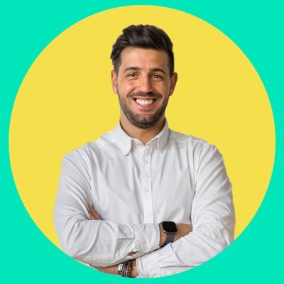 👨🏽💻 Work @gucci 💻 PM 📍 Based in Florence 💡 Social Media Manager & Digital PR 📸 Travel Lover ⚽️ Football Fans