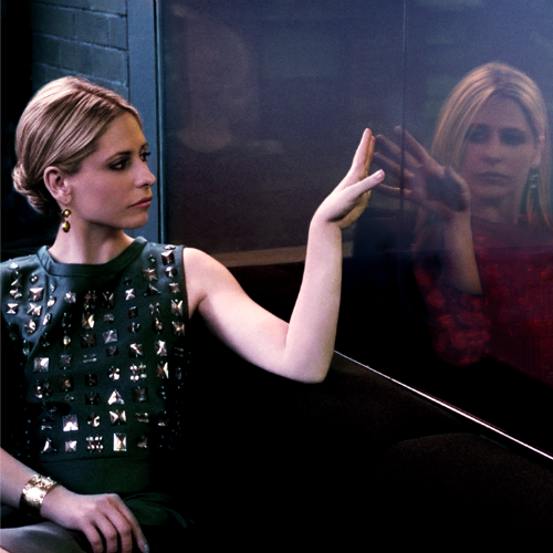 A devout SMG fan celebrating her TV return to the silver screen in the CW's Ringer