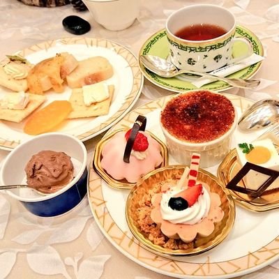 職場で自◯未遂をしてしまい、2度目の休職中です。地公。これからどのように生きていこうか、毎日不安と闘っております。#鬱 #適応障害 #パニック障害 、、、仲良くしてください。