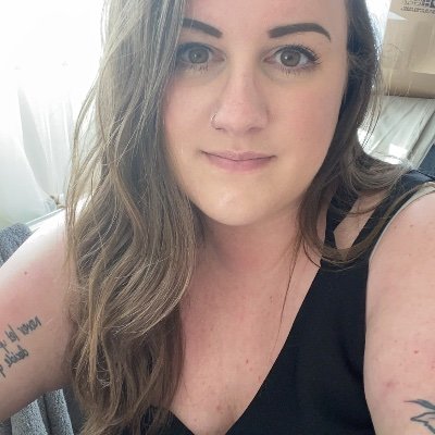 hnnhkndrck's profile picture. 31 year old senior influencer manager with a true love of Taylor Swift, good food, live music, paddleboarding and my dog. ADHD/ASD (she/her) 😌✨