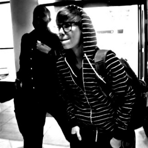 justinbiebah's profile picture. Hi, I'm justin bieber. go buy my things, kbye.