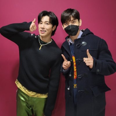 Bigeast,E.L.F. 沖縄JK🏝 ユノペンよりのホミンペン❤︎ ヒョクチェ❤️(*゚▽゚)ノウギたん🦒