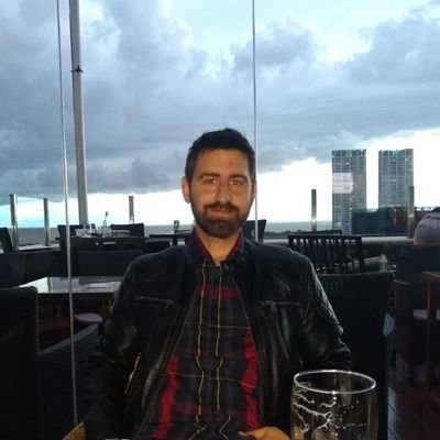 Música y Fútbol. Socio e Hincha del C.A.R.P. El más grande, lejos.