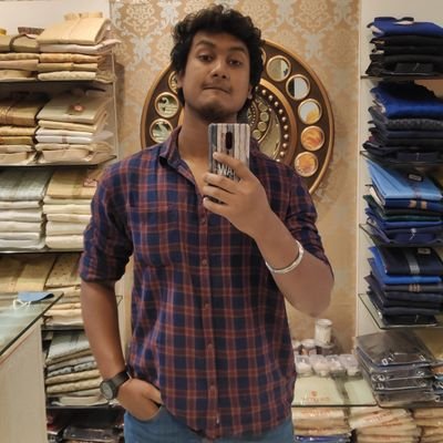 Would be Civil Engineer! 👷🏻♂️
bohuT khete valobasi...!
Full Foodie! 😋
HasaHasiHasano...
ek2 photo toLa batik achey! 😄
r maza in Life! 🥳